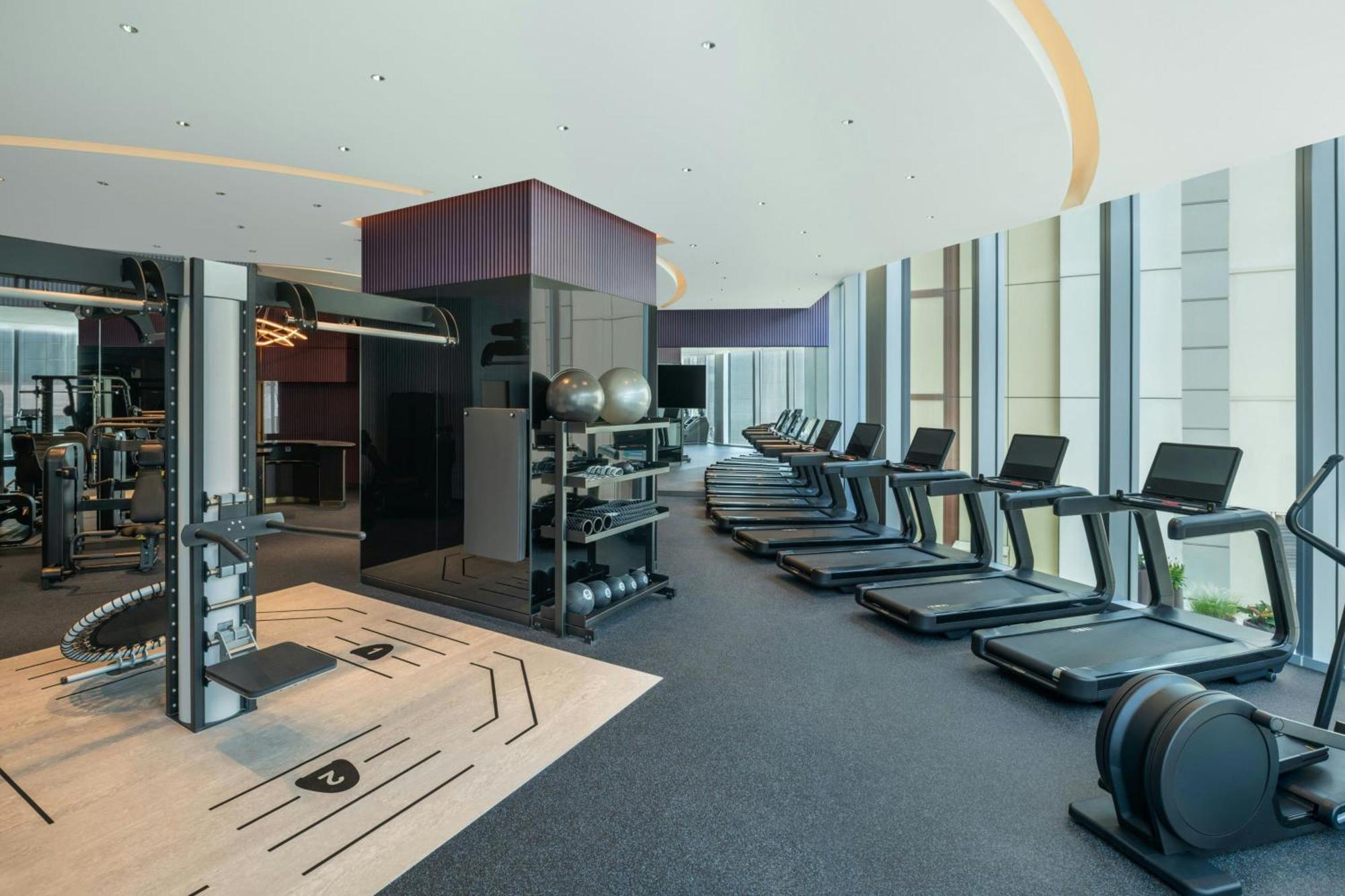 W Macau - Studio City Eksteriør bilde The gym at The Hari