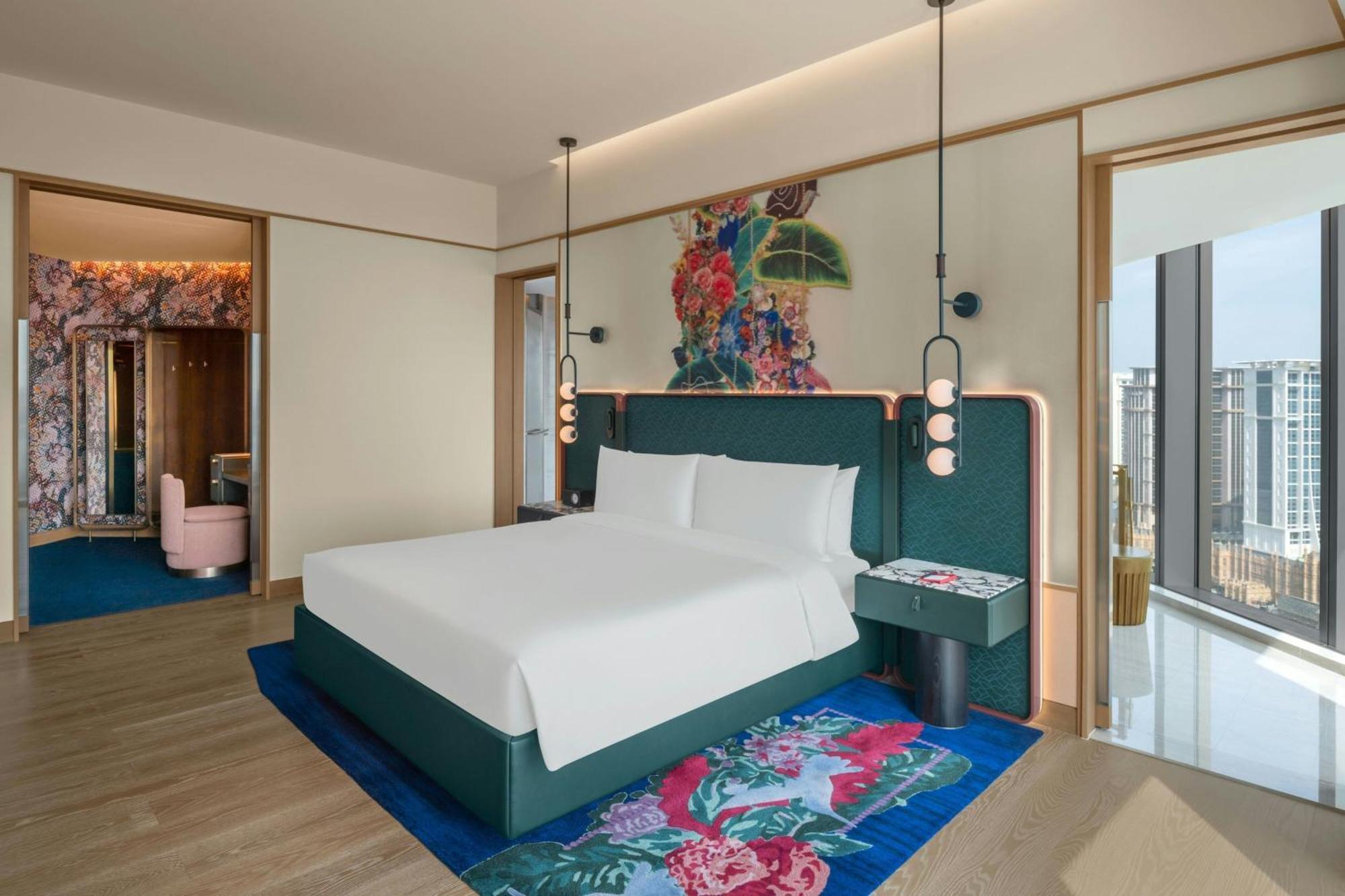 W Macau - Studio City Eksteriør bilde A bedroom at the hotel